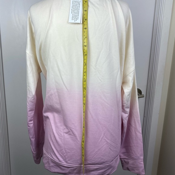 Round neck light sweater/shirt Kitten soft material generous fit (m) - Picture 3 of 5